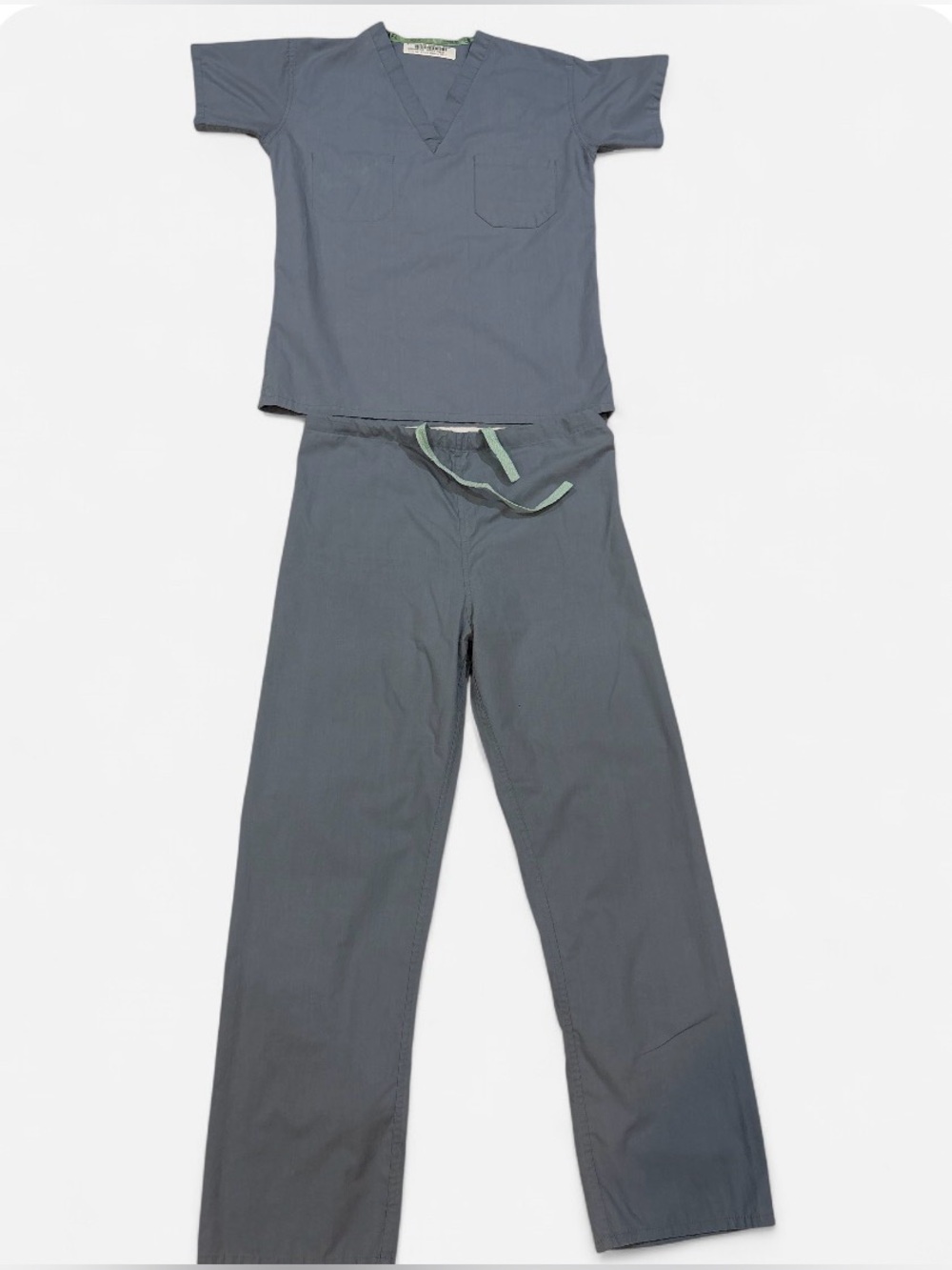 Healtcare Worker. Gray Top and Pants Scrub Set